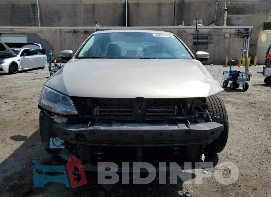 3VW3A7AJ0FM280452 Photo# 5