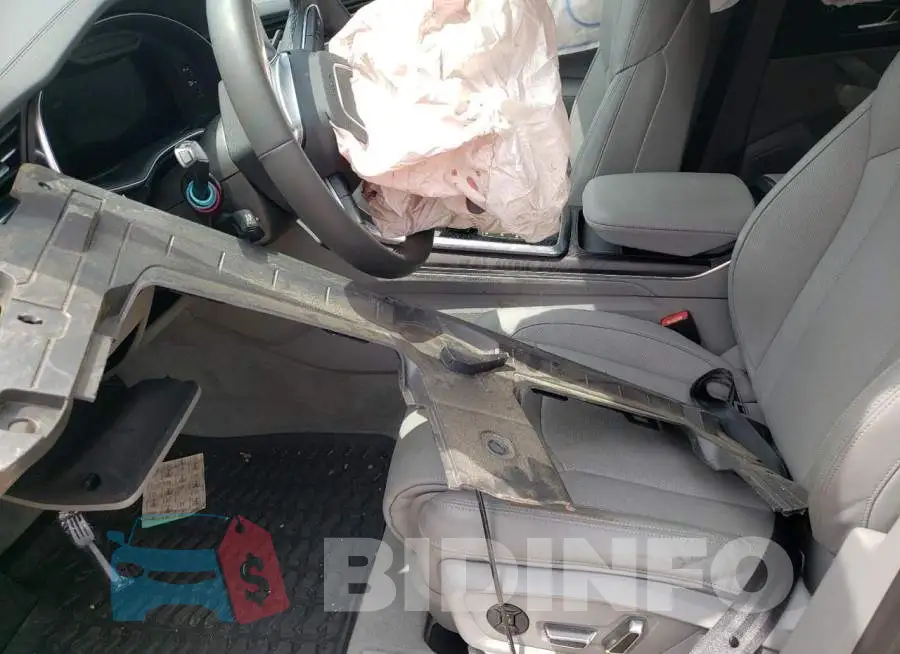 WA1VXBF79ND022557 Photo# 7