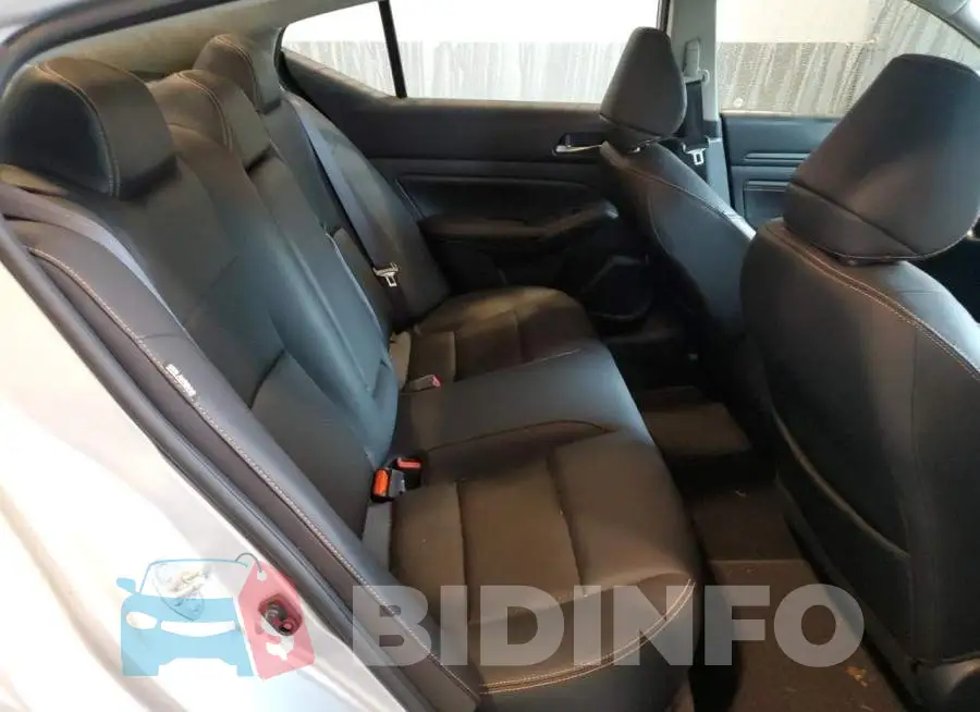 1N4BL4CV9LC182322 Photo# 10