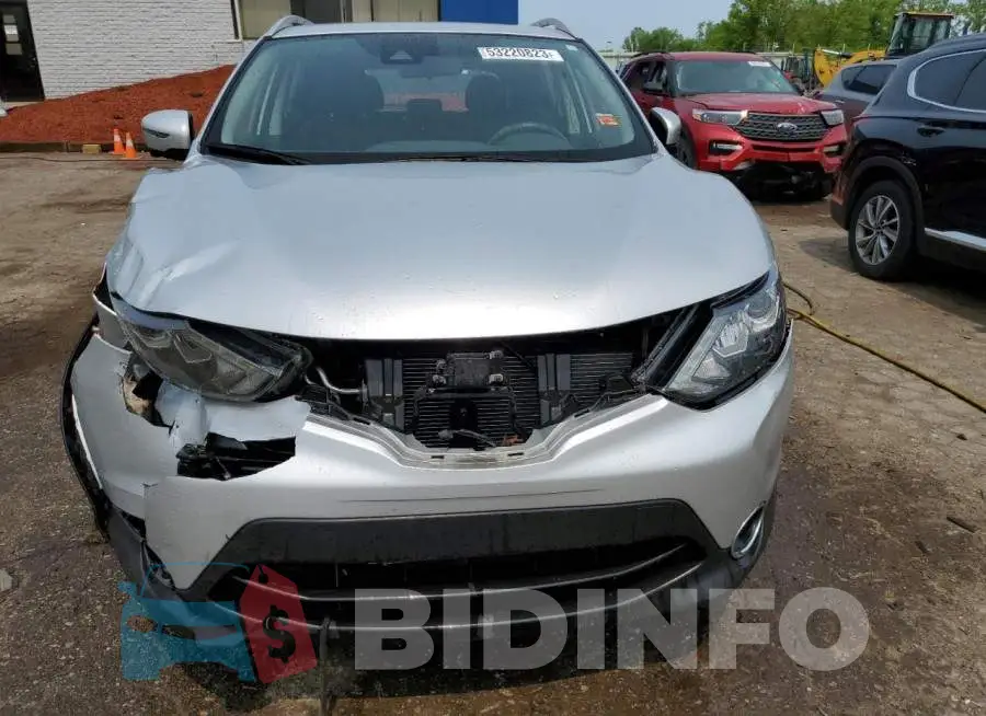 JN1BJ1CR4HW122037 Photo# 5
