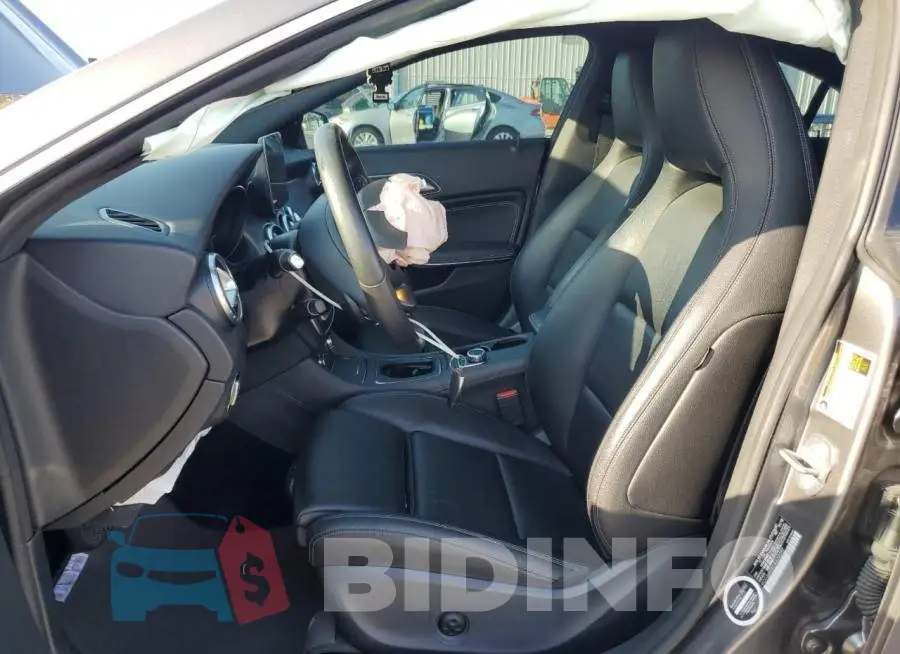 WDDSJ4EB6JN636097 Photo# 7