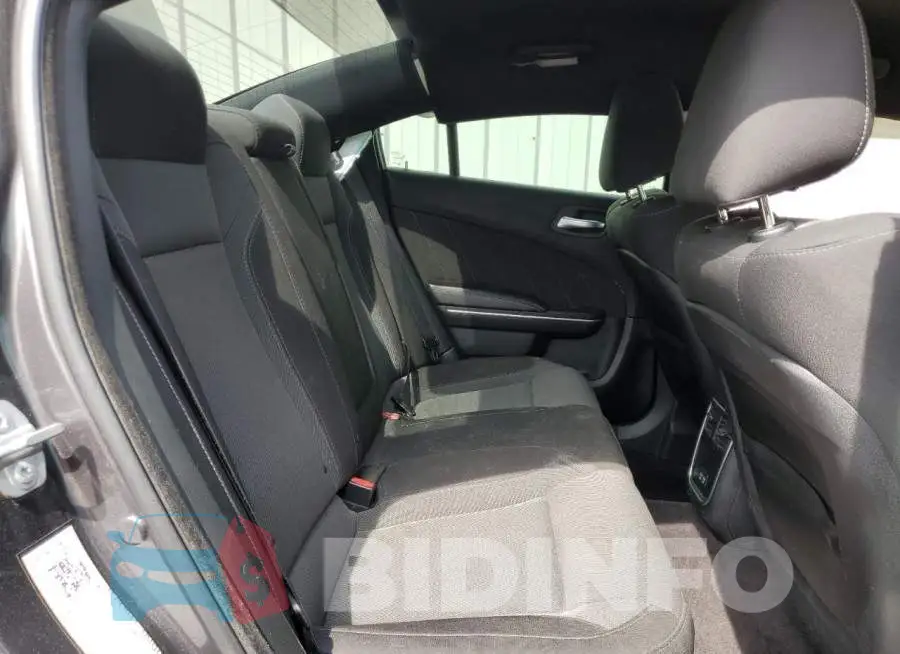 2C3CDXCT4JH233395 Photo# 10