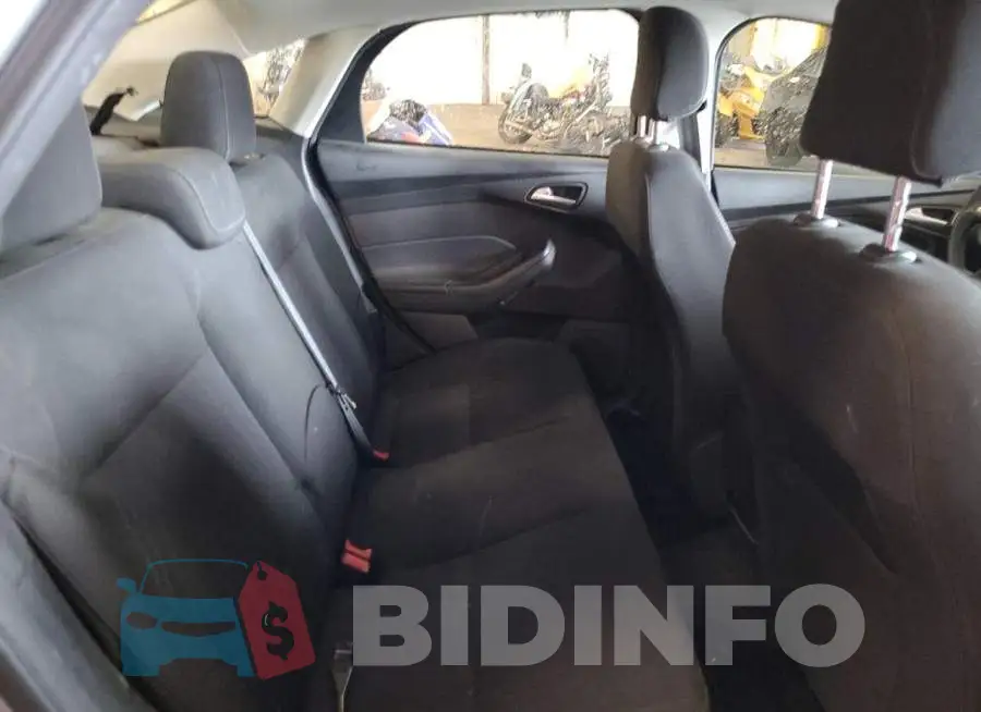 1FADP3F21JL240798 Photo# 10