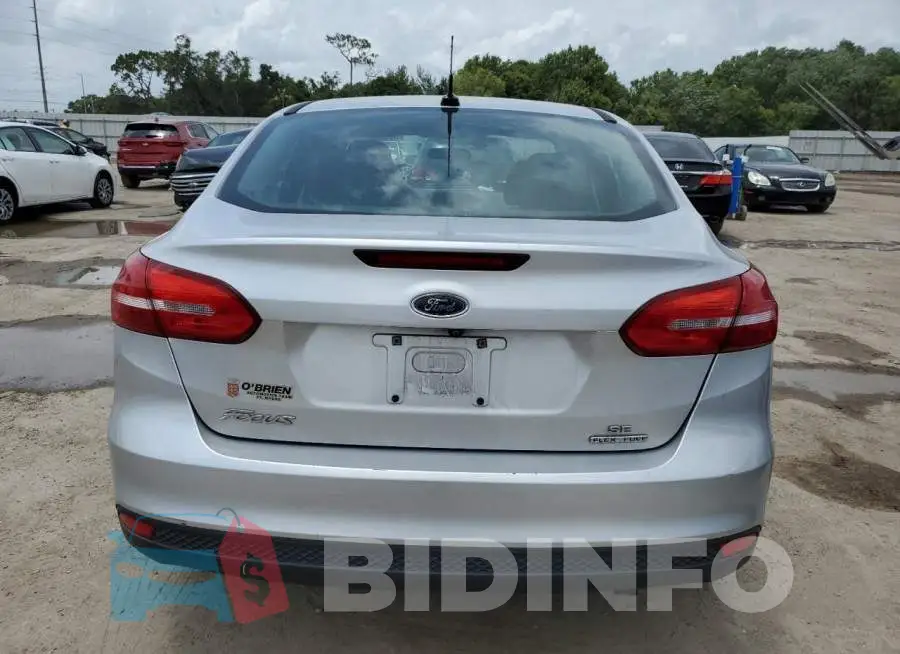 1FADP3F24GL264148 Photo# 6