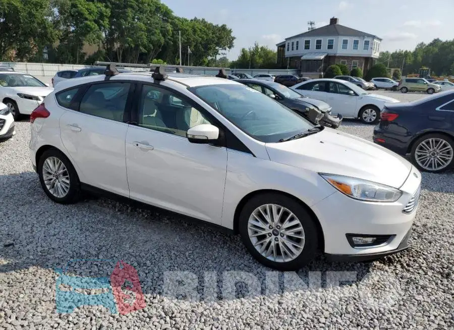 1FADP3N20JL325164 Photo# 4