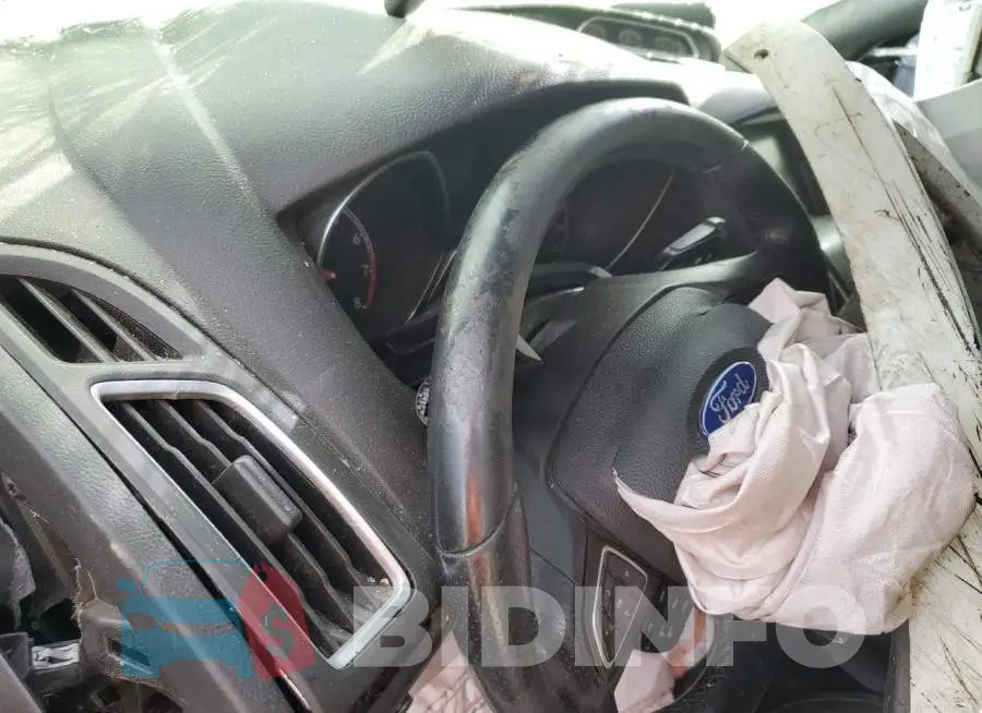 1FADP3L98FL232772 Photo# 9