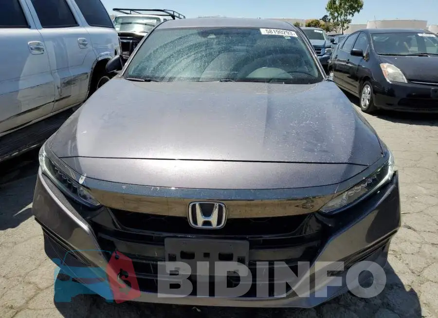 1HGCV1F31KA103142 Photo# 5