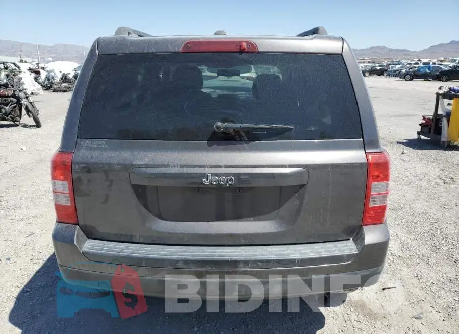 1C4NJPBB6GD677146 Photo# 6