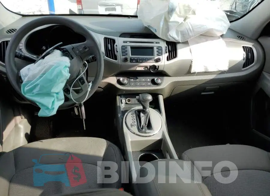 KNDPB3AC2F7701741 Photo# 8