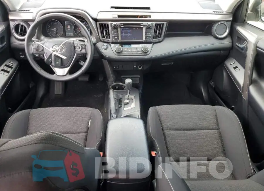 JTMWFREV7JD122527 Photo# 8