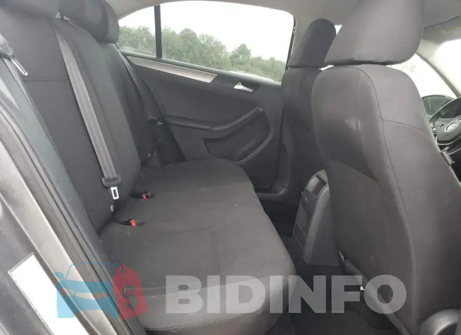 3VWD67AJ1GM267250 Photo# 10