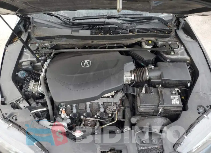 19UUB2F67KA004564 Photo# 11