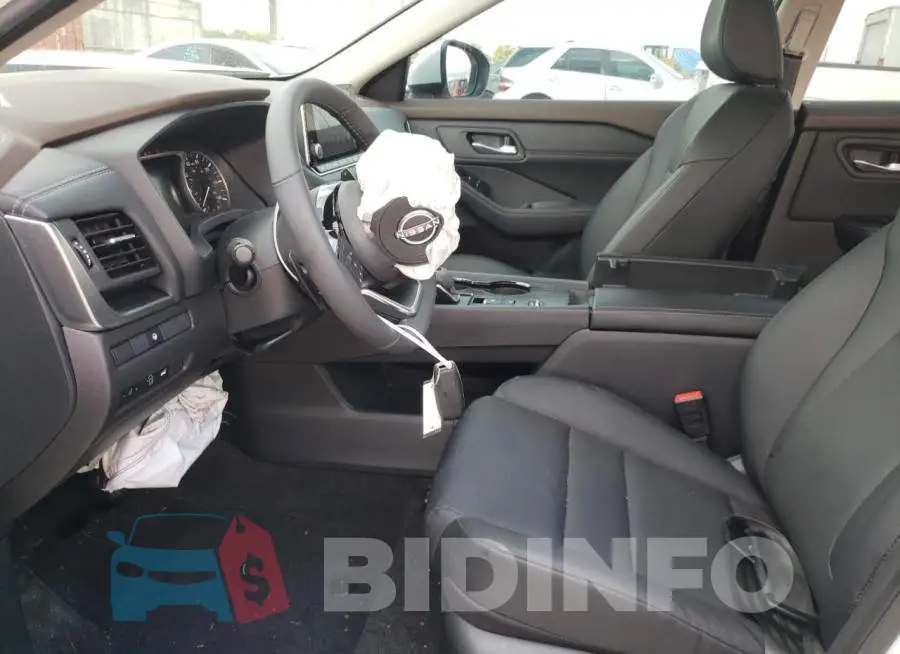 5N1BT3BA3PC810699 Photo# 7