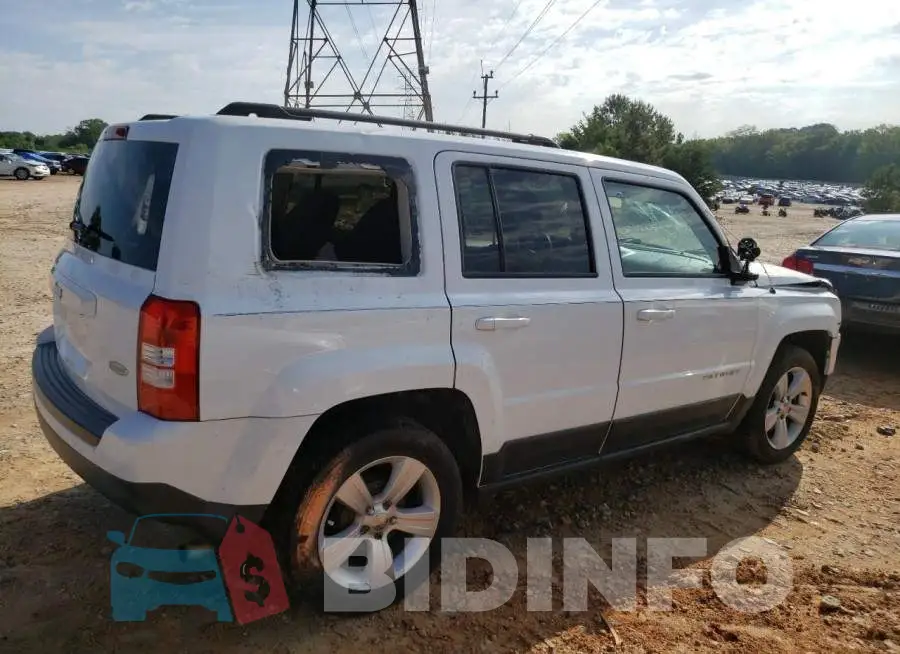 1C4NJPFB7GD527587 Photo# 3
