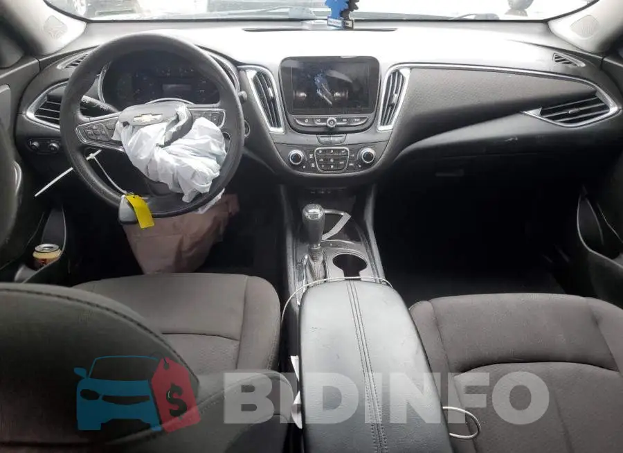 1G1ZD5ST4LF110558 Photo# 8