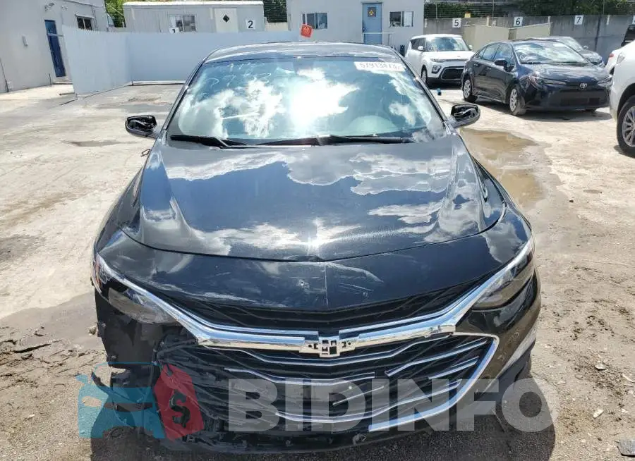 1G1ZD5STXNF110938 Photo# 5