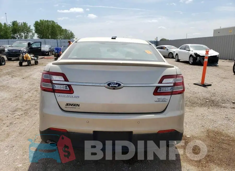 1FAHP2E85JG136664 Photo# 6