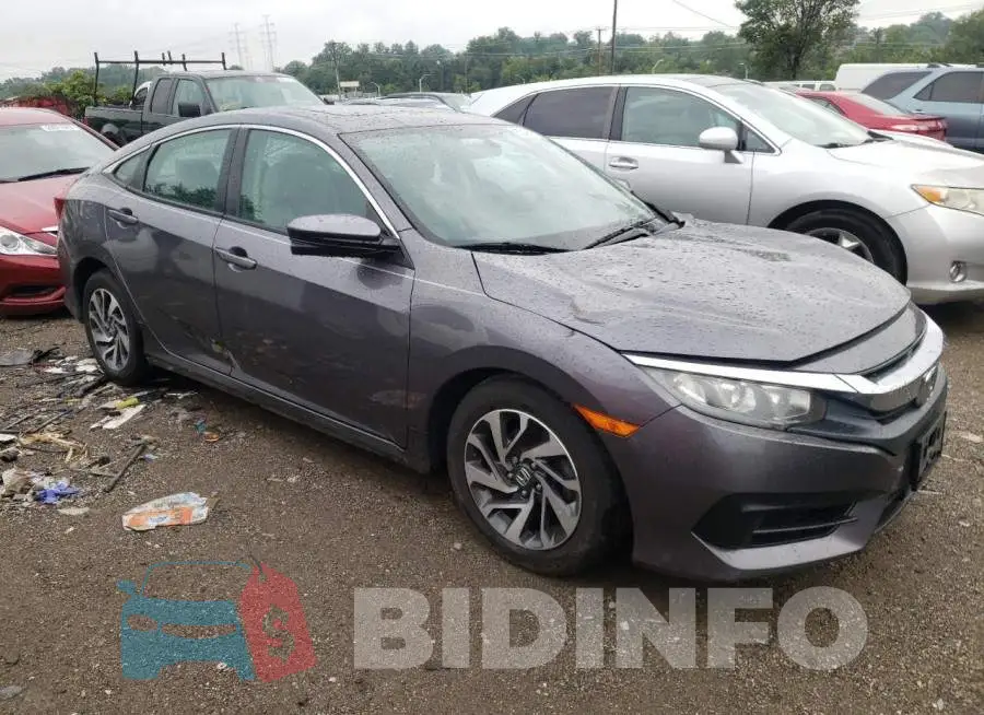 19XFC2F79GE048745 Photo# 4