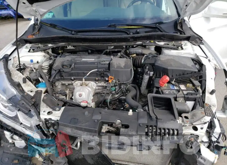 1HGCR2F75HA135582 Photo# 11