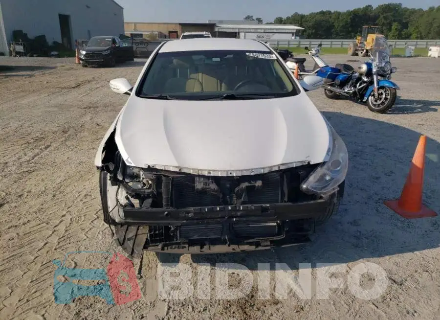 KMHEC4A40FA128453 Photo# 5
