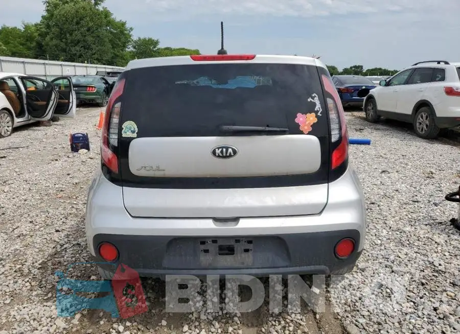 KNDJN2A2XH7492802 Photo# 6