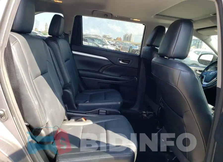 5TDKZRFH1JS526894 Photo# 11