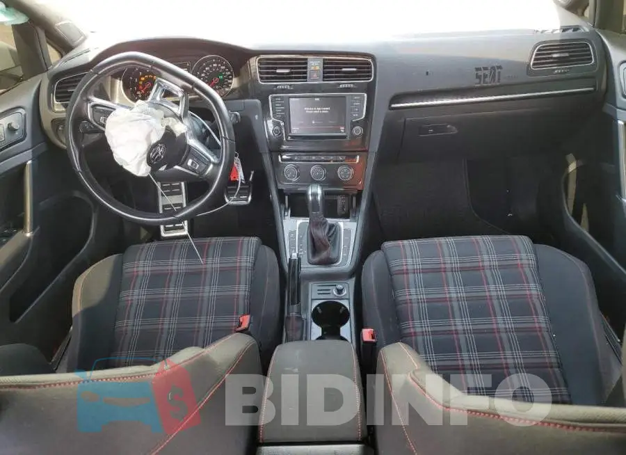 3VW4T7AU4GM053811 Photo# 8