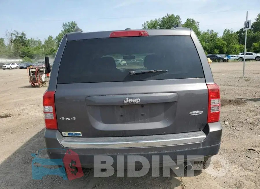 1C4NJRFB4HD153811 Photo# 6