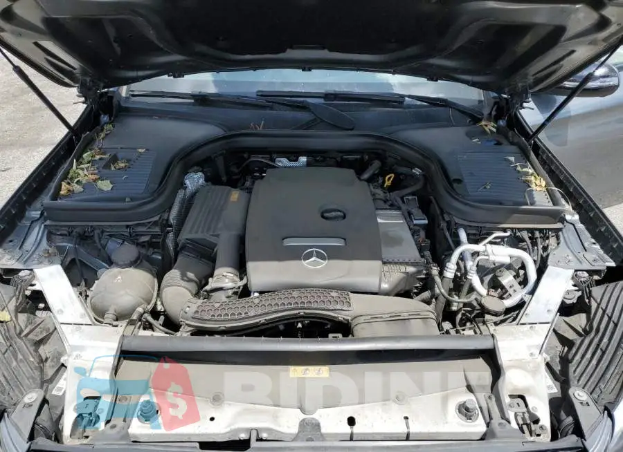 WDC0G4JB7KV190043 Photo# 12