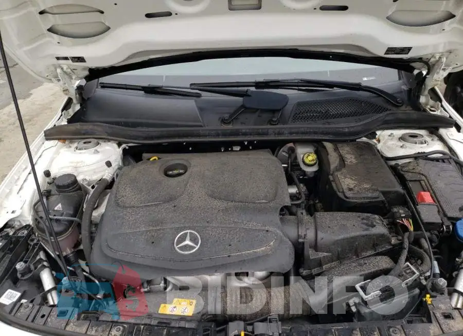 WDCTG4GB7LJ684125 Photo# 12
