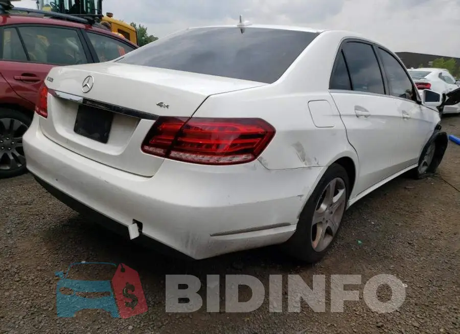 WDDHF8JB7GB257547 Photo# 3