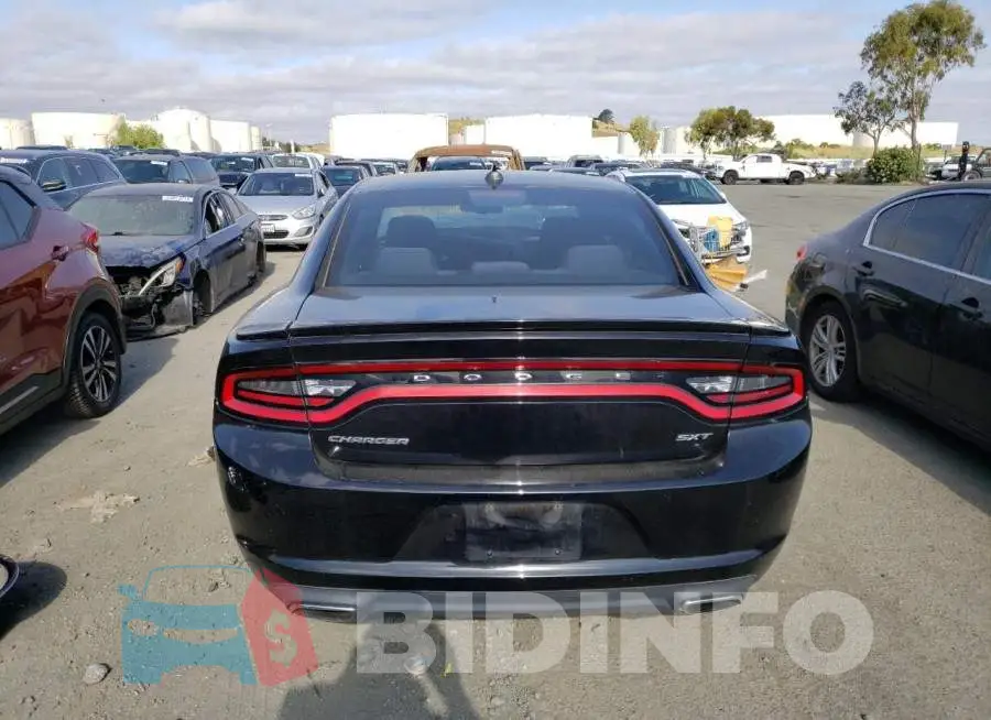 2C3CDXHG3FH725628 Photo# 6
