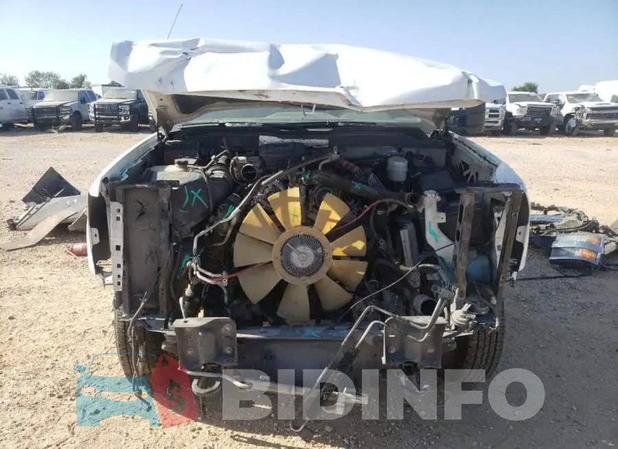 1GB3CYC80FF615601 Photo# 5