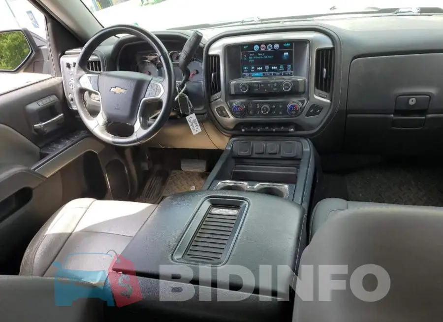 1GCVKSEC5JZ122347 Photo# 8