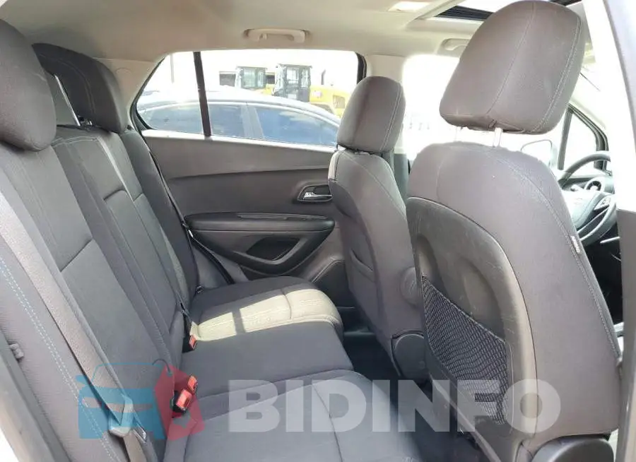 KL7CJLSB0GB567573 Photo# 11
