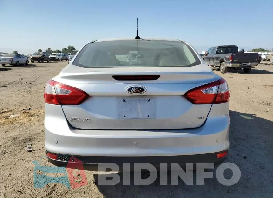 1FADP3F21EL355682 Photo# 6
