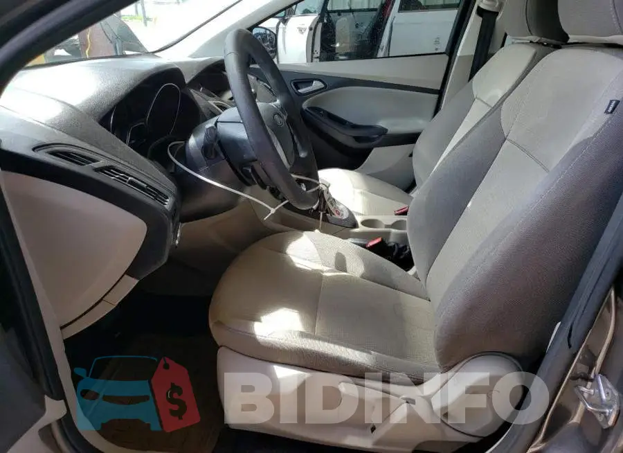 1FADP3F24EL426583 Photo# 7