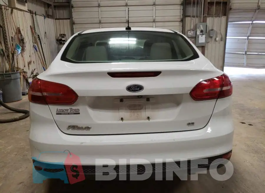 1FADP3F2XJL269264 Photo# 6