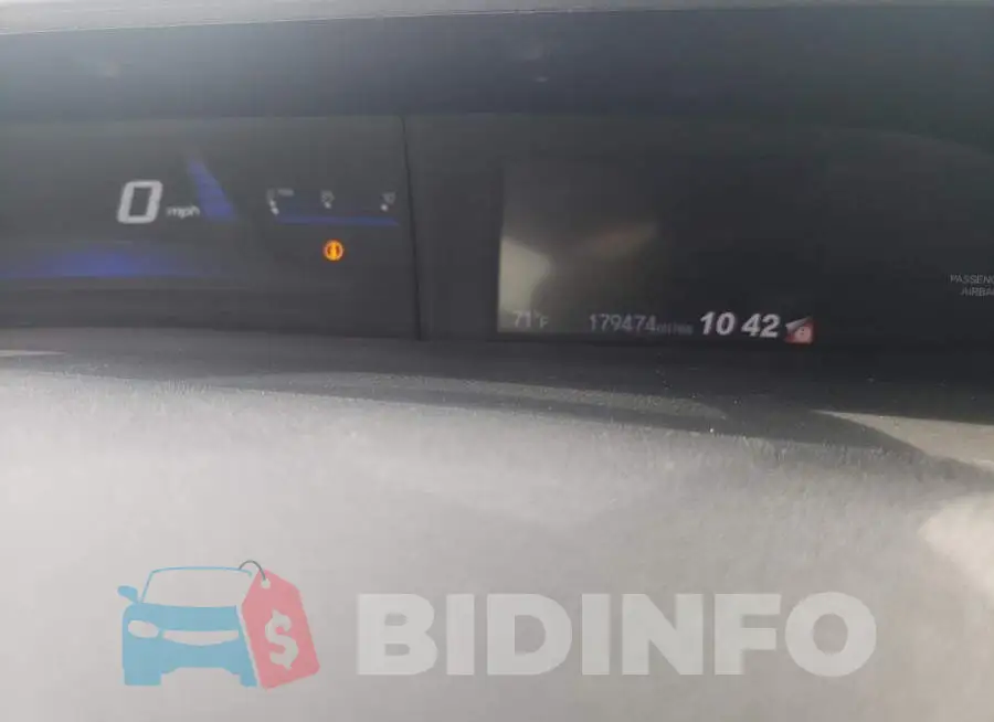 19XFB2F82FE103014 Photo# 9