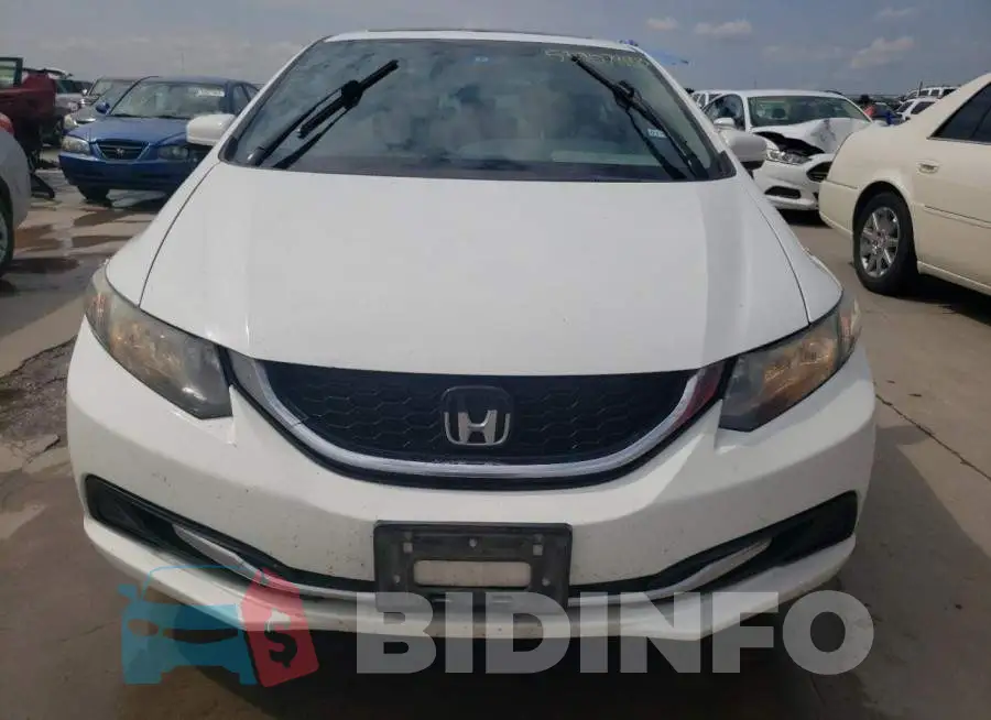 19XFB2F82FE103014 Photo# 5