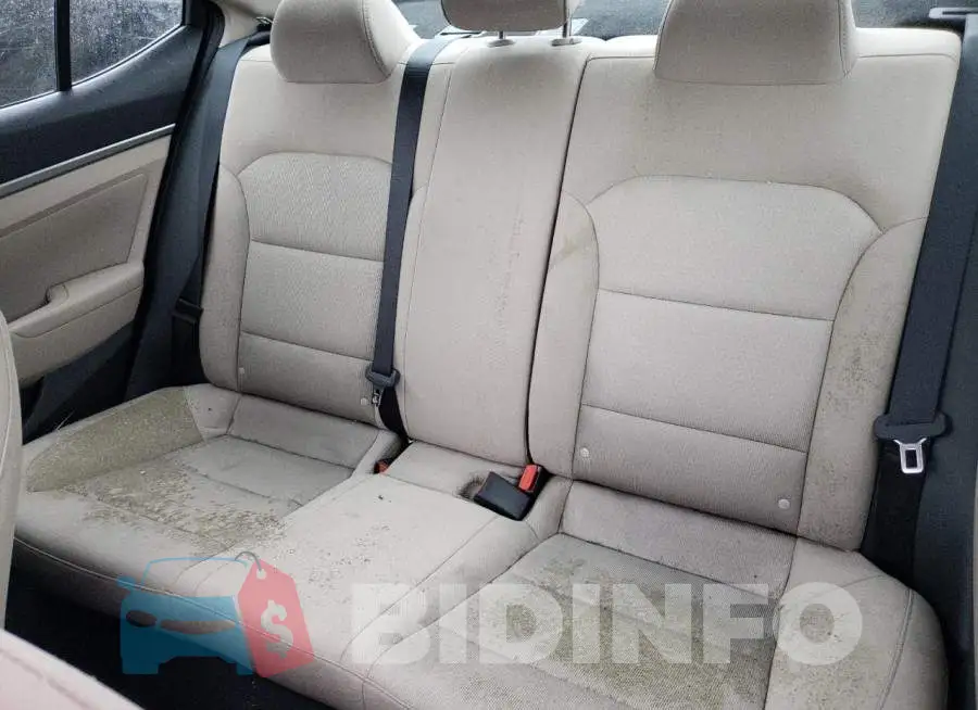5NPD84LF3JH360238 Photo# 10