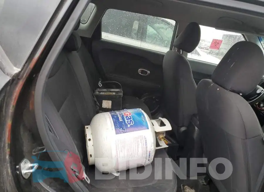 KNDJN2A23F7763812 Photo# 10