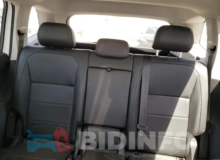 3VV2B7AX6KM067517 Photo# 10