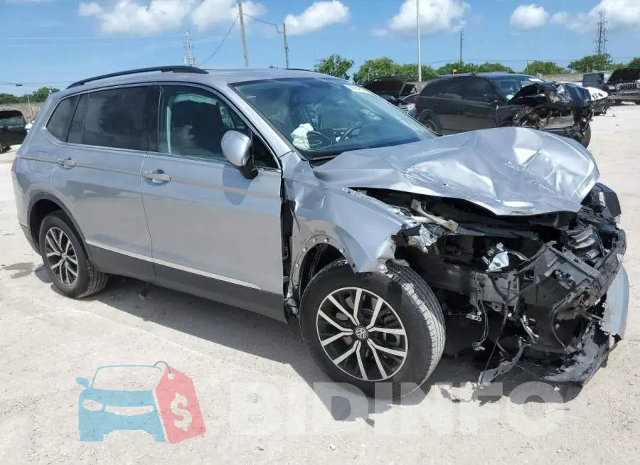 3VV3B7AX7MM032914 Photo# 4