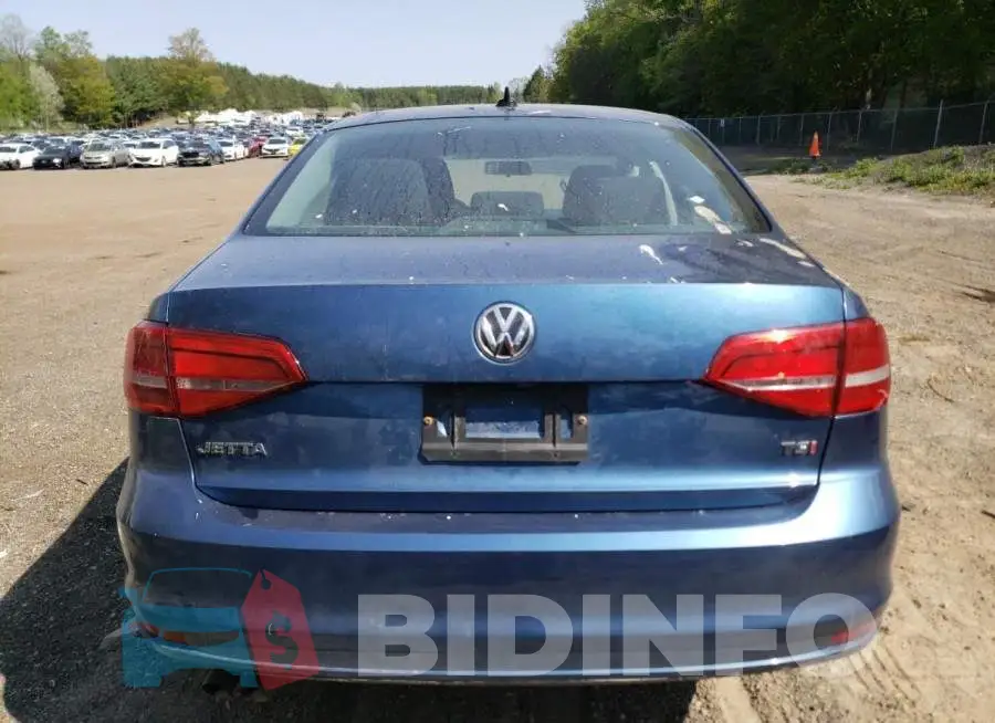 3VW267AJ3GM312910 Photo# 6