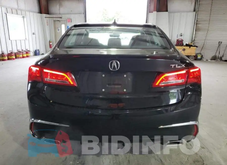 19UUB2F42KA007273 Photo# 6