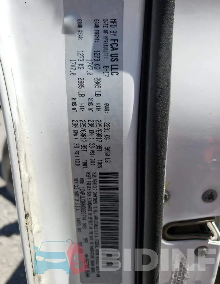 1C4PJLCB0HD221774 Photo# 12