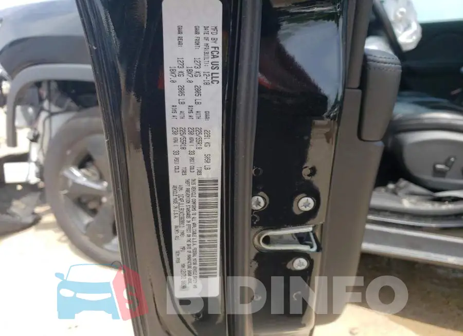 1C4PJLLB1KD369911 Photo# 14