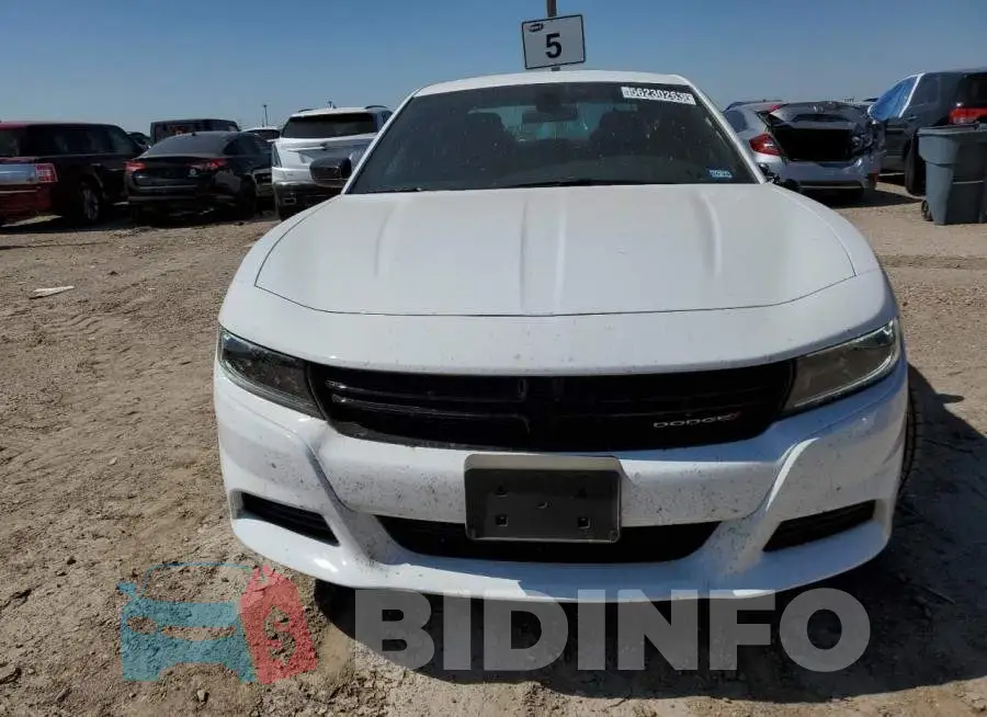 2C3CDXBG4PH572641 Photo# 5