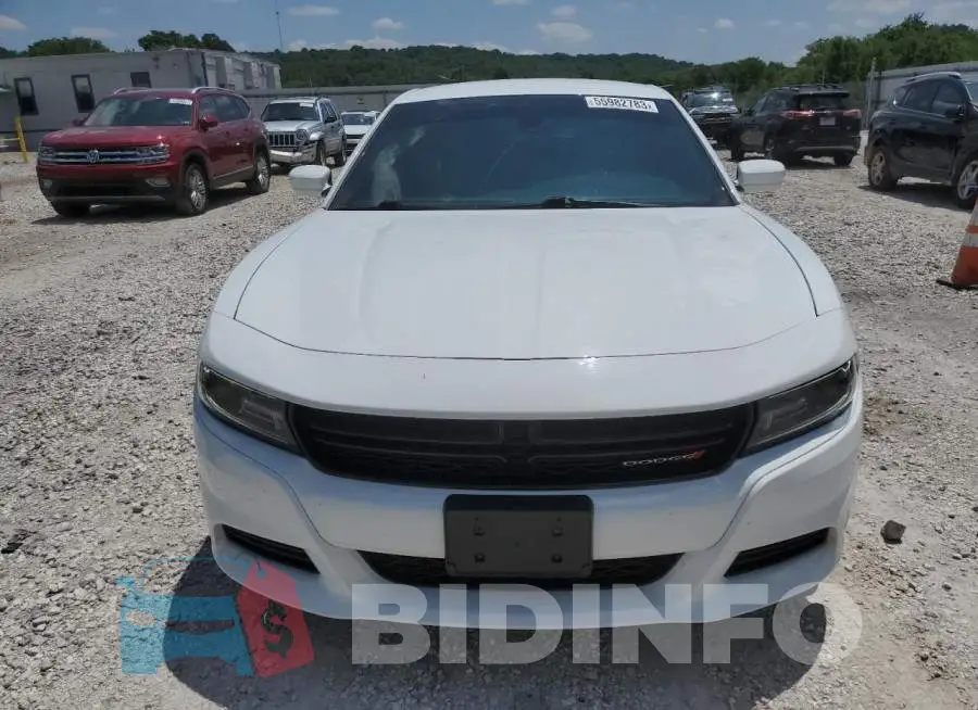 2C3CDXBG8KH628394 Photo# 5
